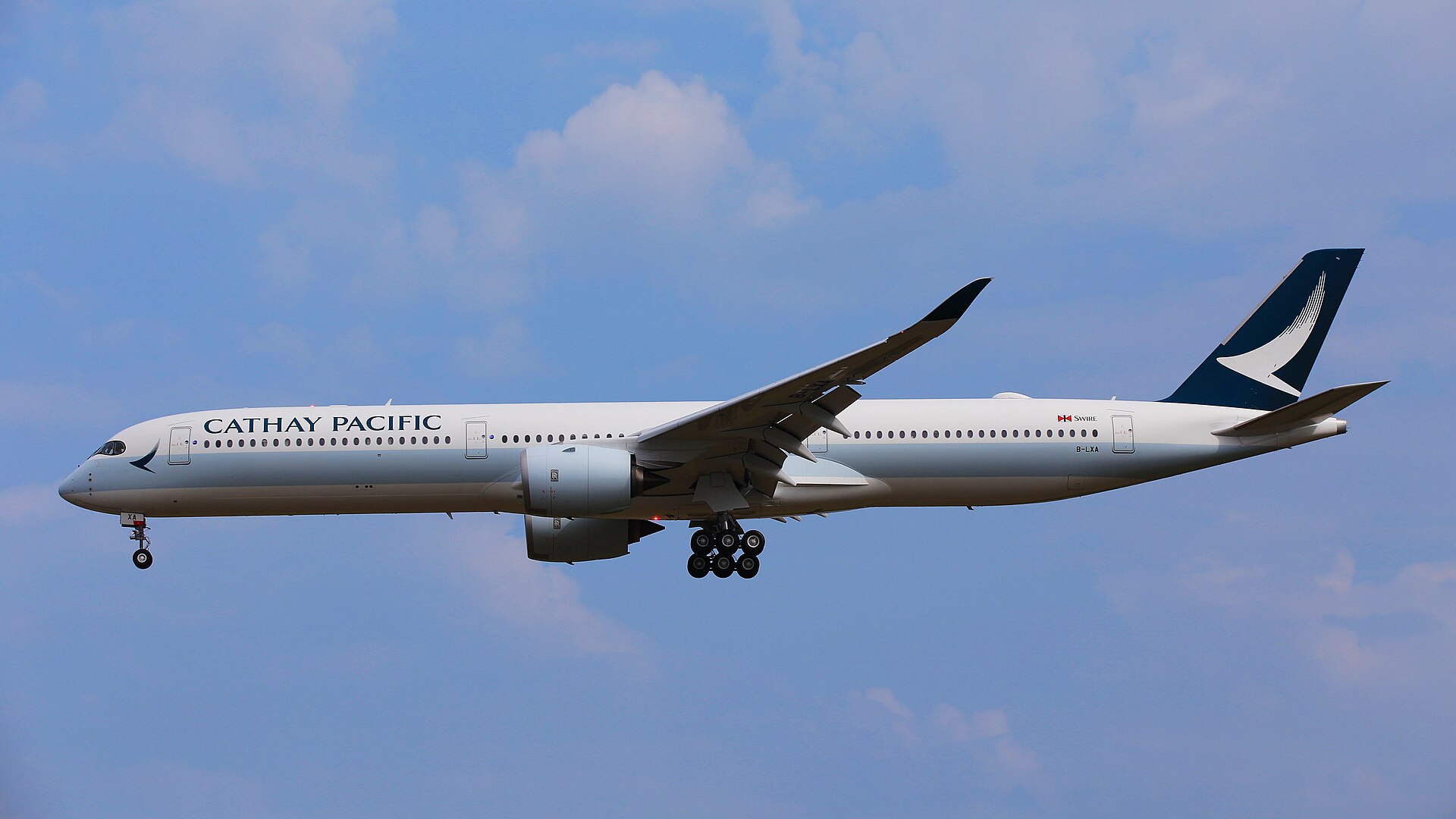Cathay Pacific aircraft — Wikimedia Commons (Wikipedia summary) photo