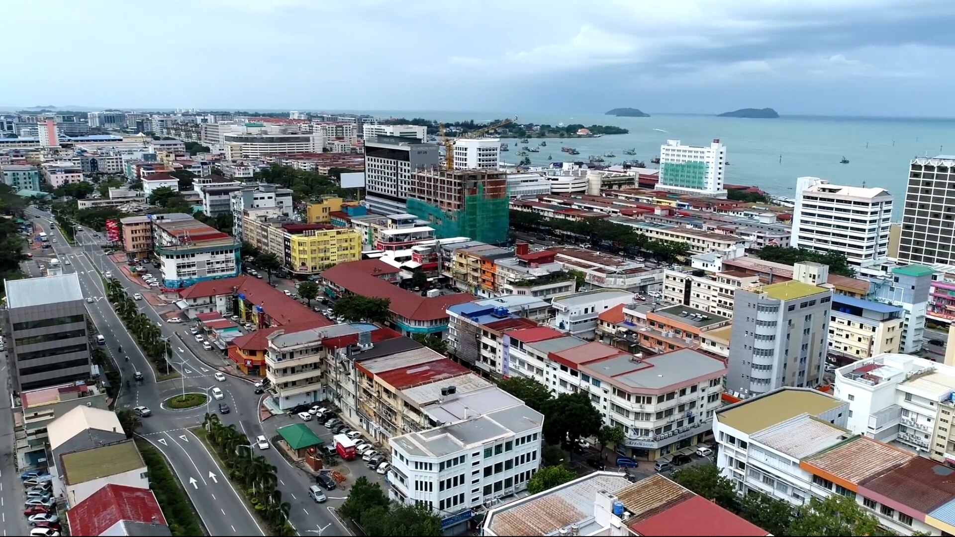 Kota Kinabalu — Wikimedia Commons (Wikipedia summary image) photo